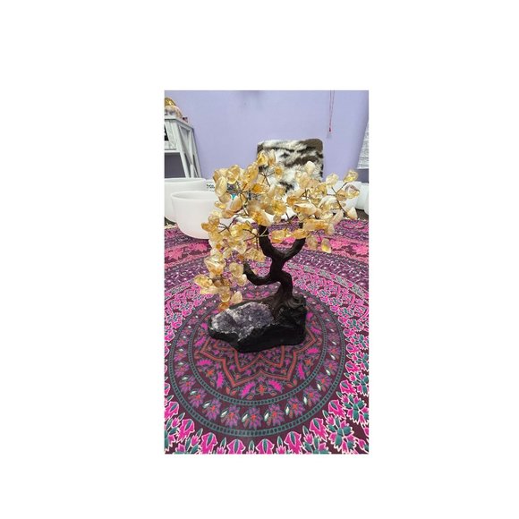 Handmade Citrine Gemstone Tree on an Amethyst Base - Picture 6 of 8
